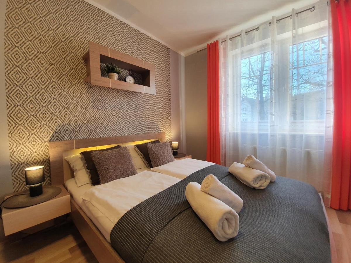 Apartamenty Sun&Fun Rezydencja Pod Debami Nad Lomnica 1B I 2B- Blisko Centrum I Sklepow W Otoczeniu Zieleni カルパッチ エクステリア 写真