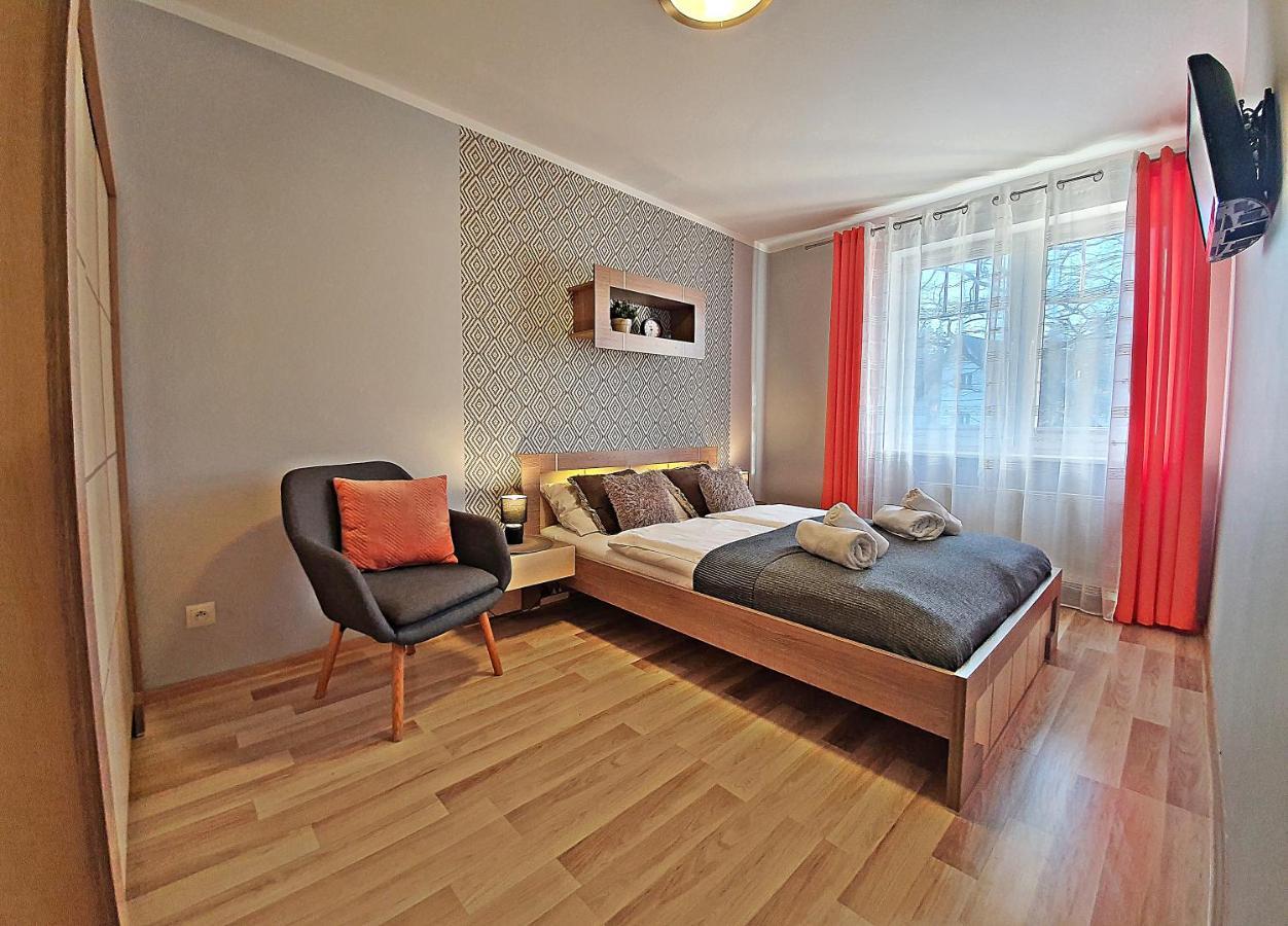 Apartamenty Sun&Fun Rezydencja Pod Debami Nad Lomnica 1B I 2B- Blisko Centrum I Sklepow W Otoczeniu Zieleni カルパッチ エクステリア 写真