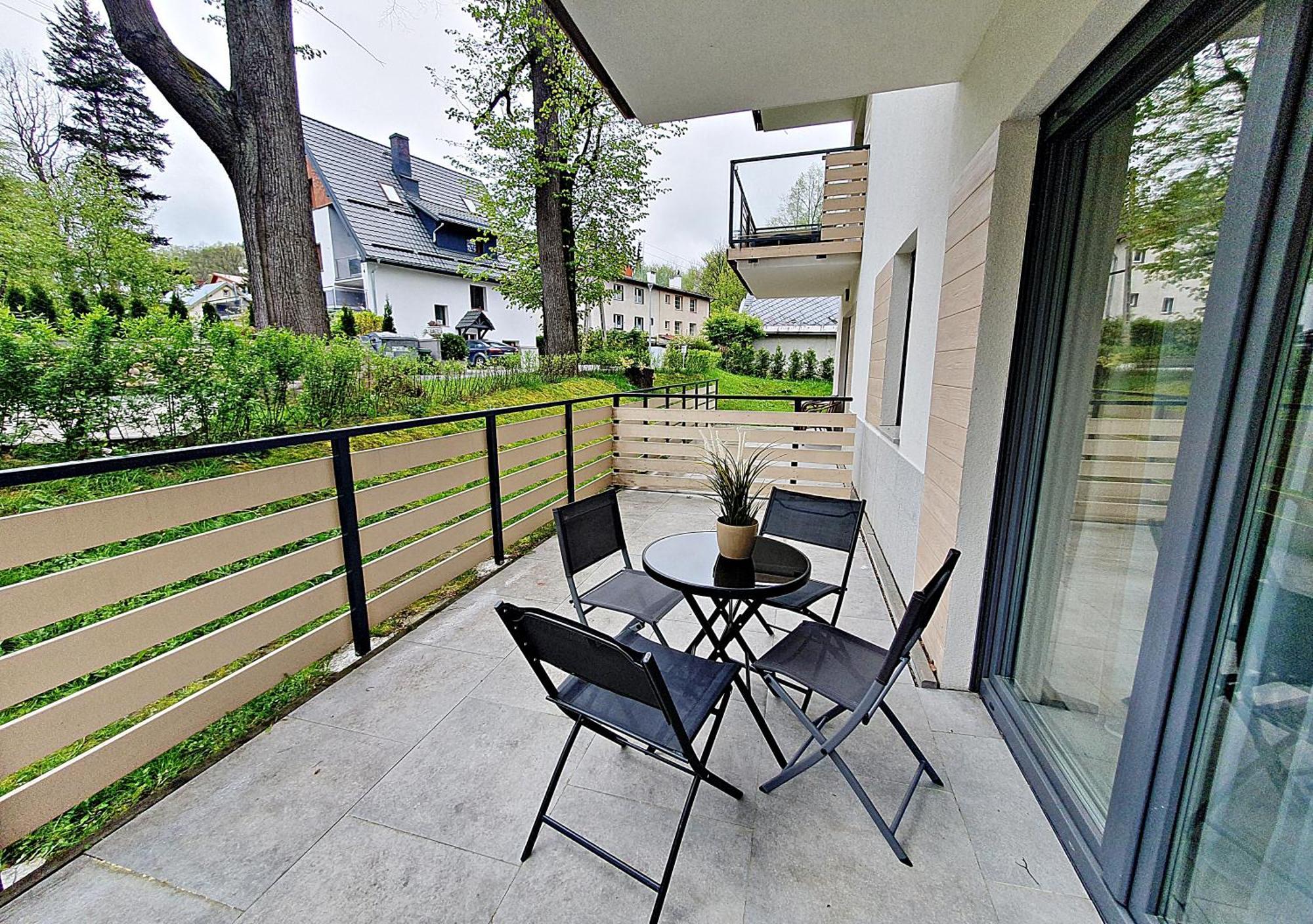 Apartamenty Sun&Fun Rezydencja Pod Debami Nad Lomnica 1B I 2B- Blisko Centrum I Sklepow W Otoczeniu Zieleni カルパッチ エクステリア 写真